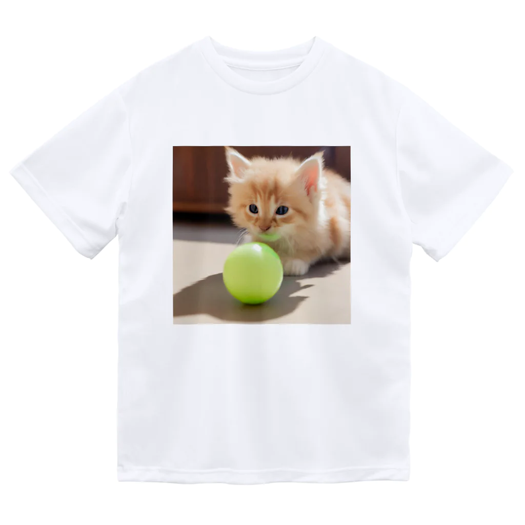 SkyBlueのもふもふな子猫 Dry T-Shirt