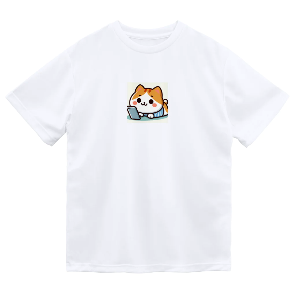 ロボなねこちゃんのスマホ中毒だにゃあ Dry T-Shirt