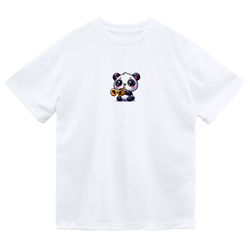 kyuchanのラッパ吹きのパンダ Dry T-Shirt