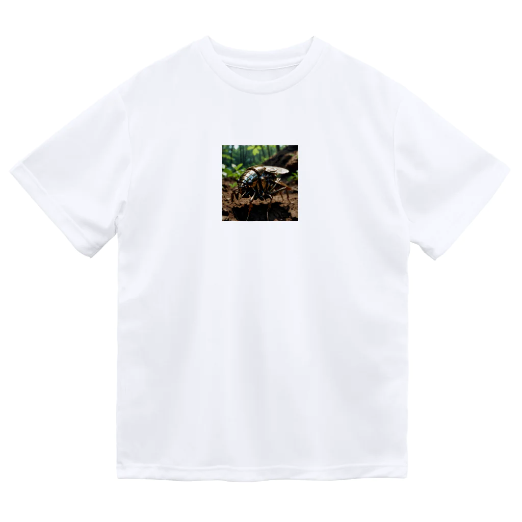 majimeのロボ蝉幼虫 Dry T-Shirt