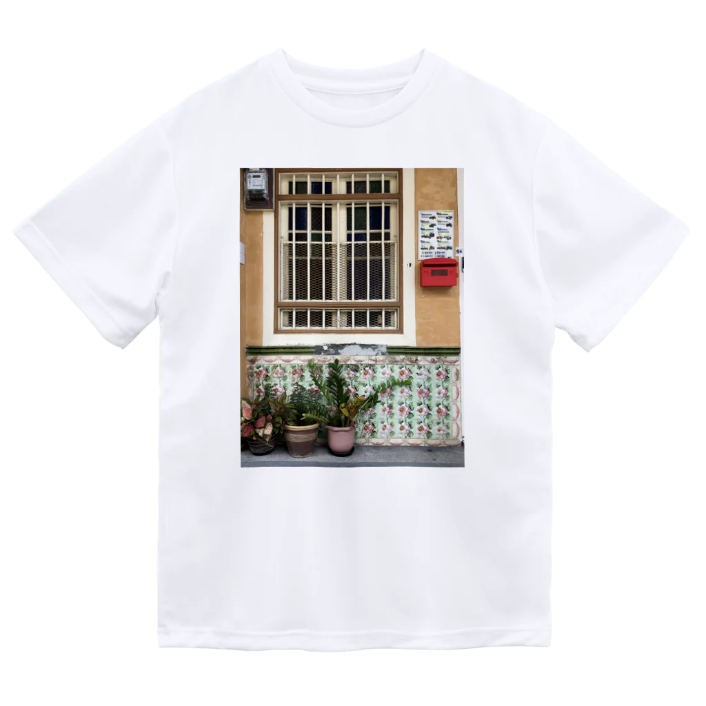 NonnonのGeorge town ドライTシャツ