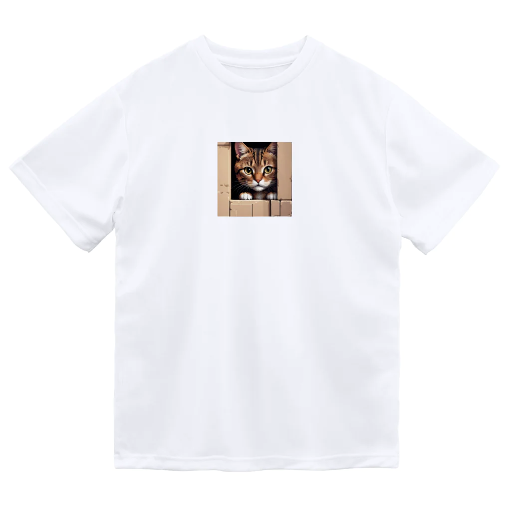 CozyKittyCornerの物陰から観察するかわいい猫 Dry T-Shirt