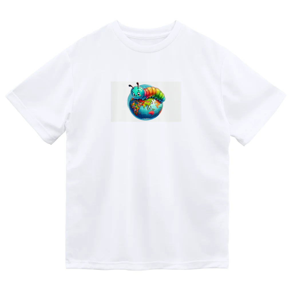 Bigstarの地球儀に乗ってる可愛い芋虫キャラクターです Dry T-Shirt