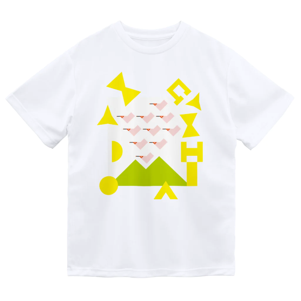 inae-doの朱鷺と金山（白背景つき） ドライTシャツ