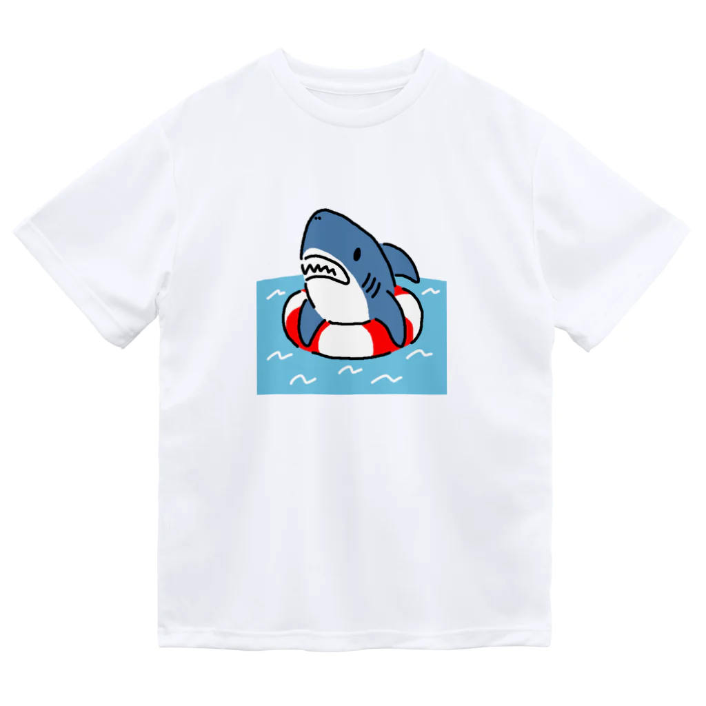 サメ わりとおもいのうきわでうかぶサメ Dry T-Shirt