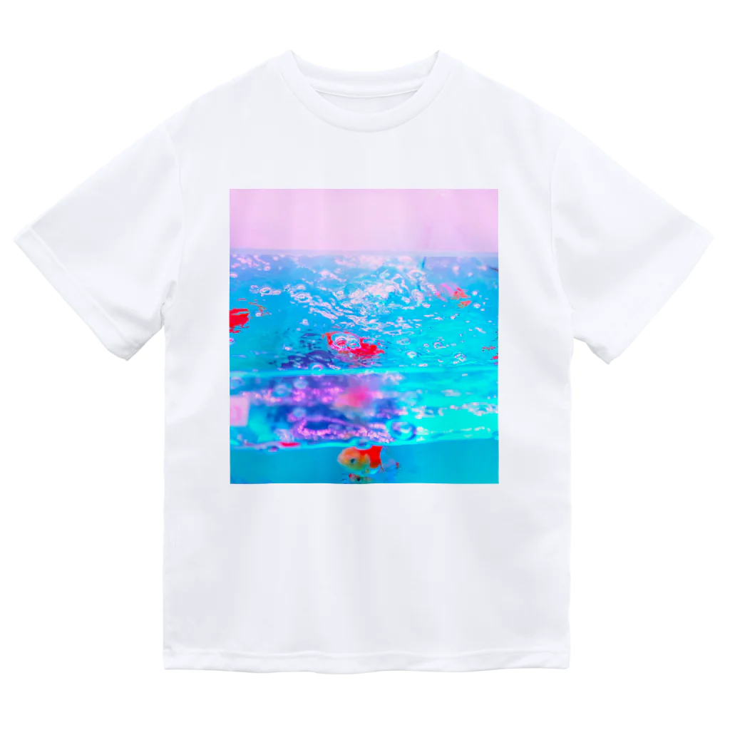 NEON LIGHT STARSの胸に金魚鉢を抱える Dry T-Shirt