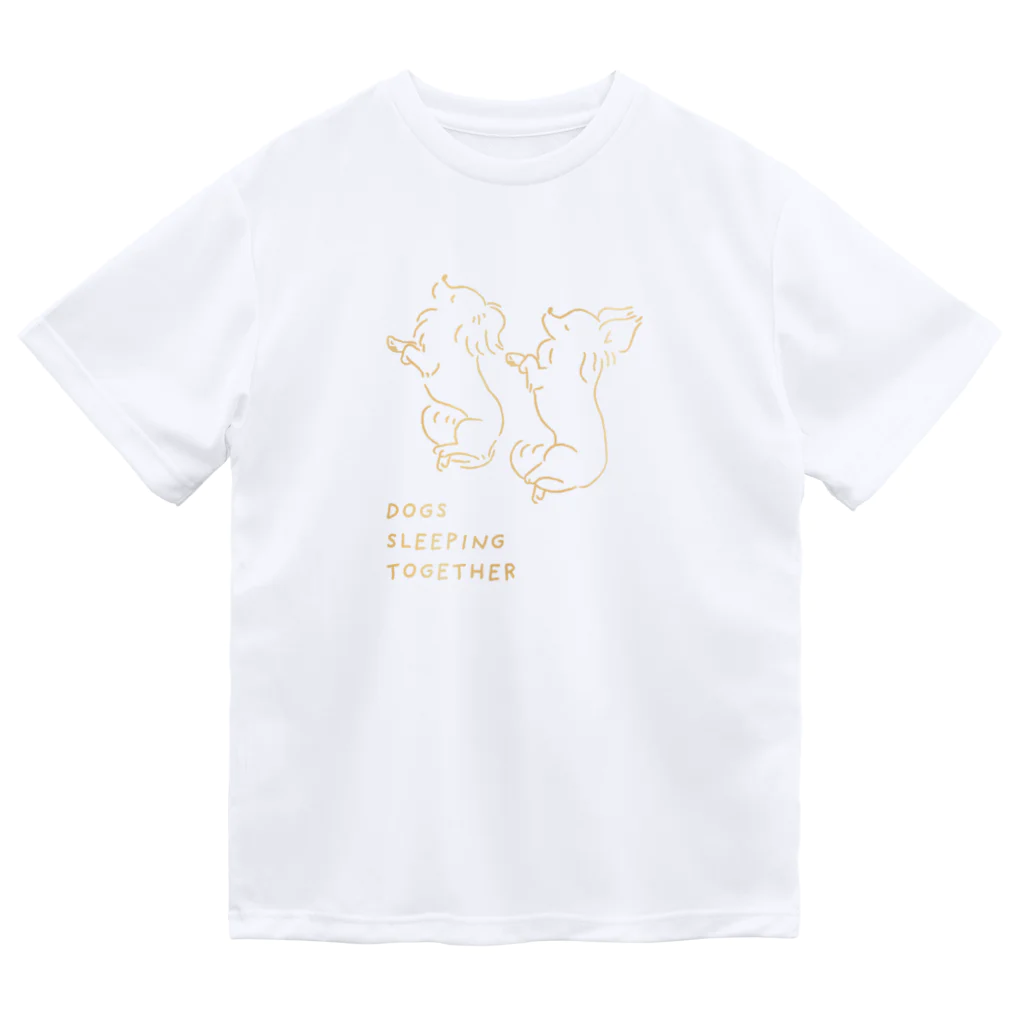 チワックスのかいぬしの眠る犬（チワックス） Dry T-Shirt