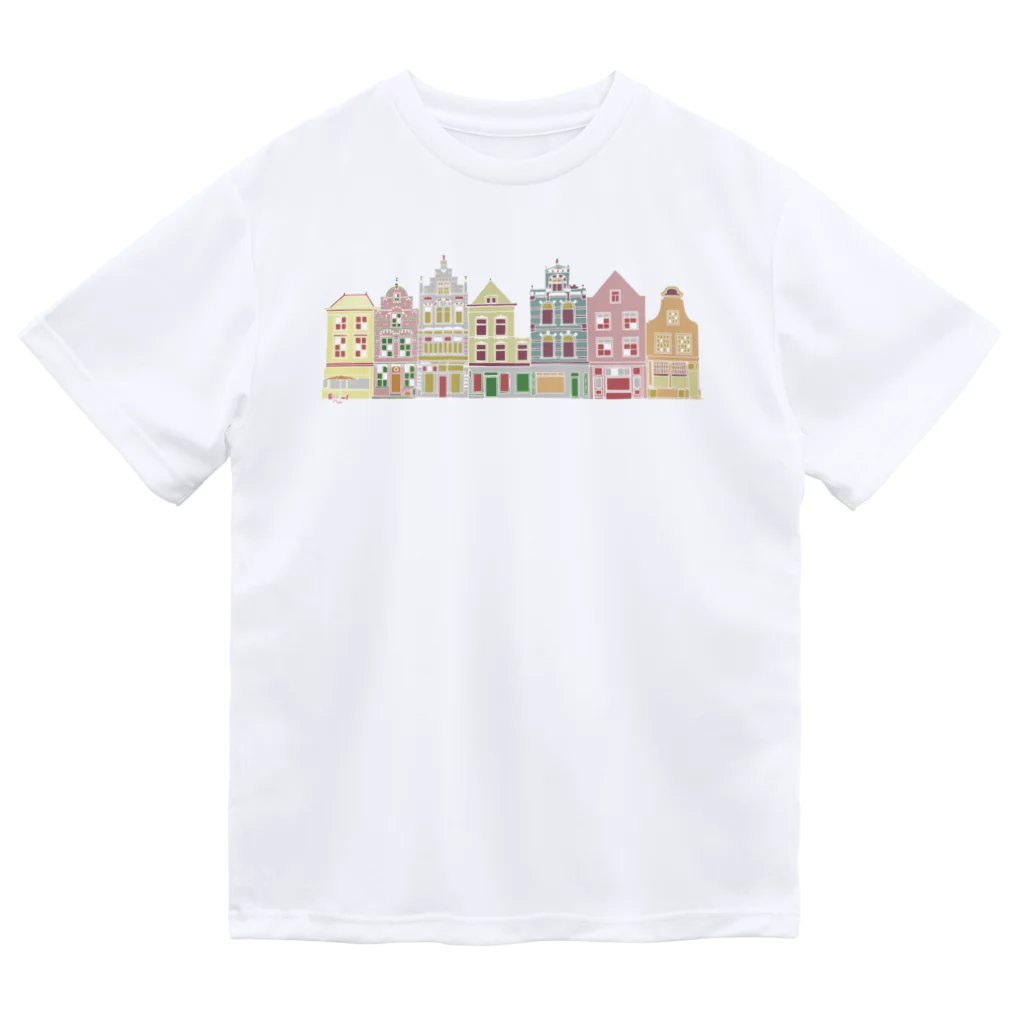 ひかさん一家の小屋のオランダ街B Dry T-Shirt