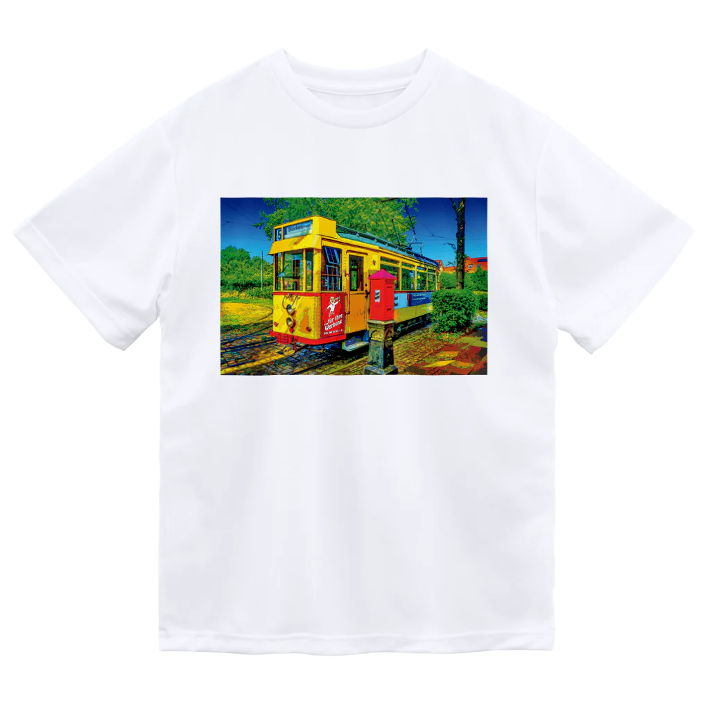 GALLERY misutawoのドイツ ハノーファーの路面電車 ドライTシャツ