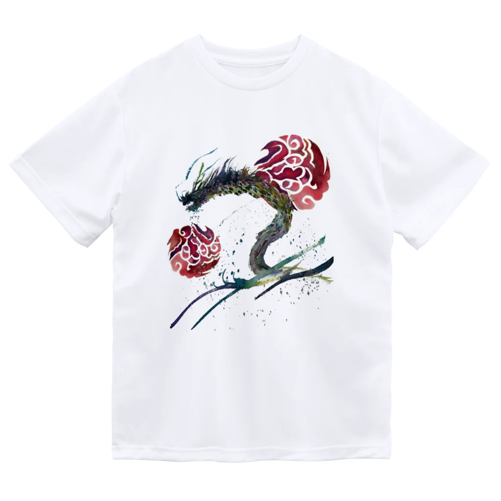 WAMI ARTの赤八雲昇るタツ(竜) ドライTシャツ