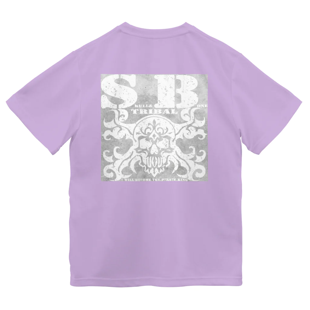 Ａ’ｚｗｏｒｋＳのSKULL&BONE TRIBAL GRUNGE WHT ON CONCRETE Dry T-Shirt