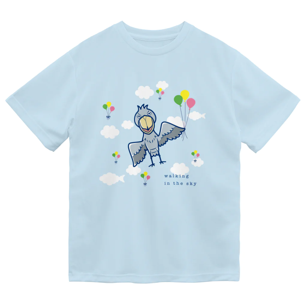 ハシビロ☆SHOPのハシビロコウ☆walking in the sky（風船） ドライTシャツ