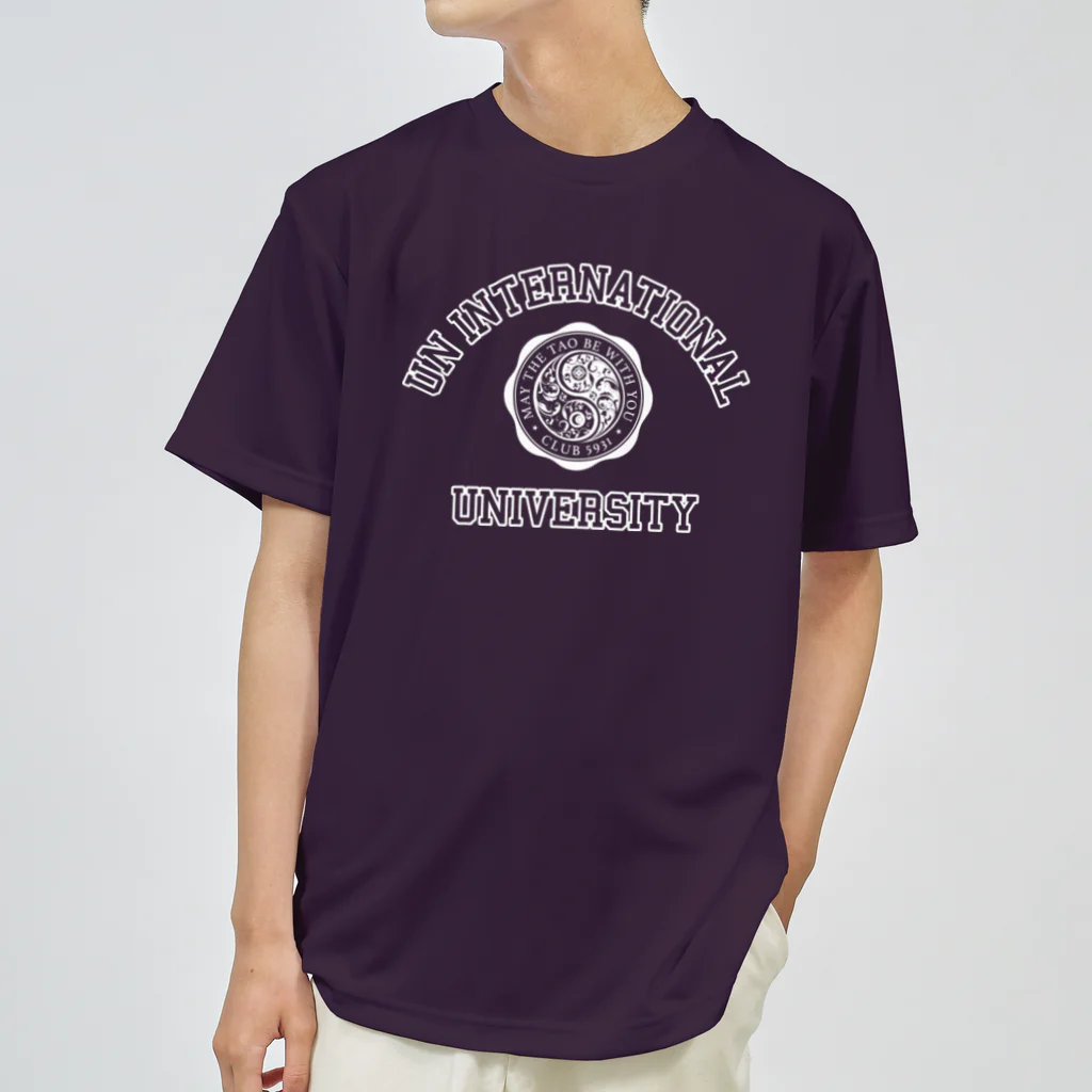 【SEVA】 （雲黒斎 公式ショップ ）のUN INTERNATIONAL UNIVERSITY（WHITE PRINT） ドライTシャツ