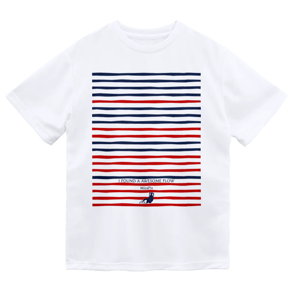 MicaPix/SUZURI店のWoomyオトナトリコ ドライTシャツ