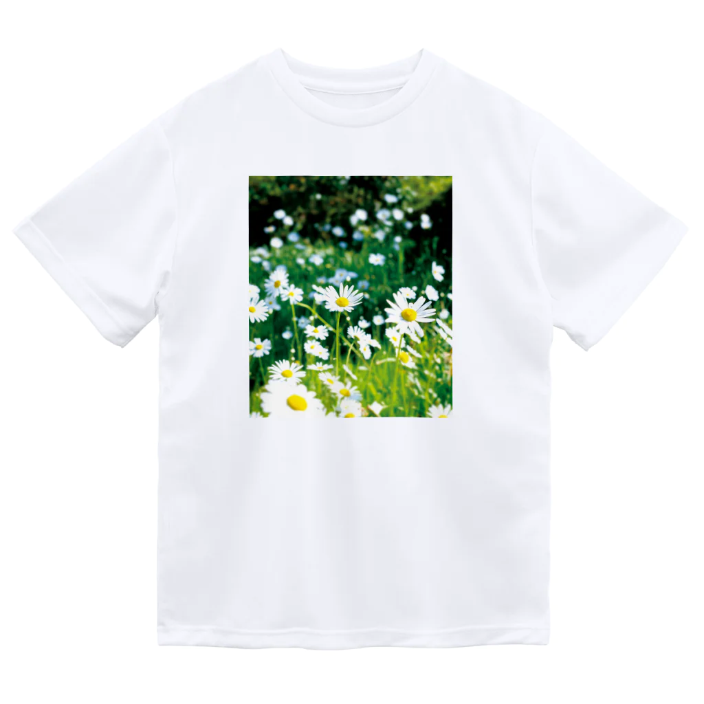 akane_art（茜音工房）の癒しの風景（シャスタデイジー） Dry T-Shirt