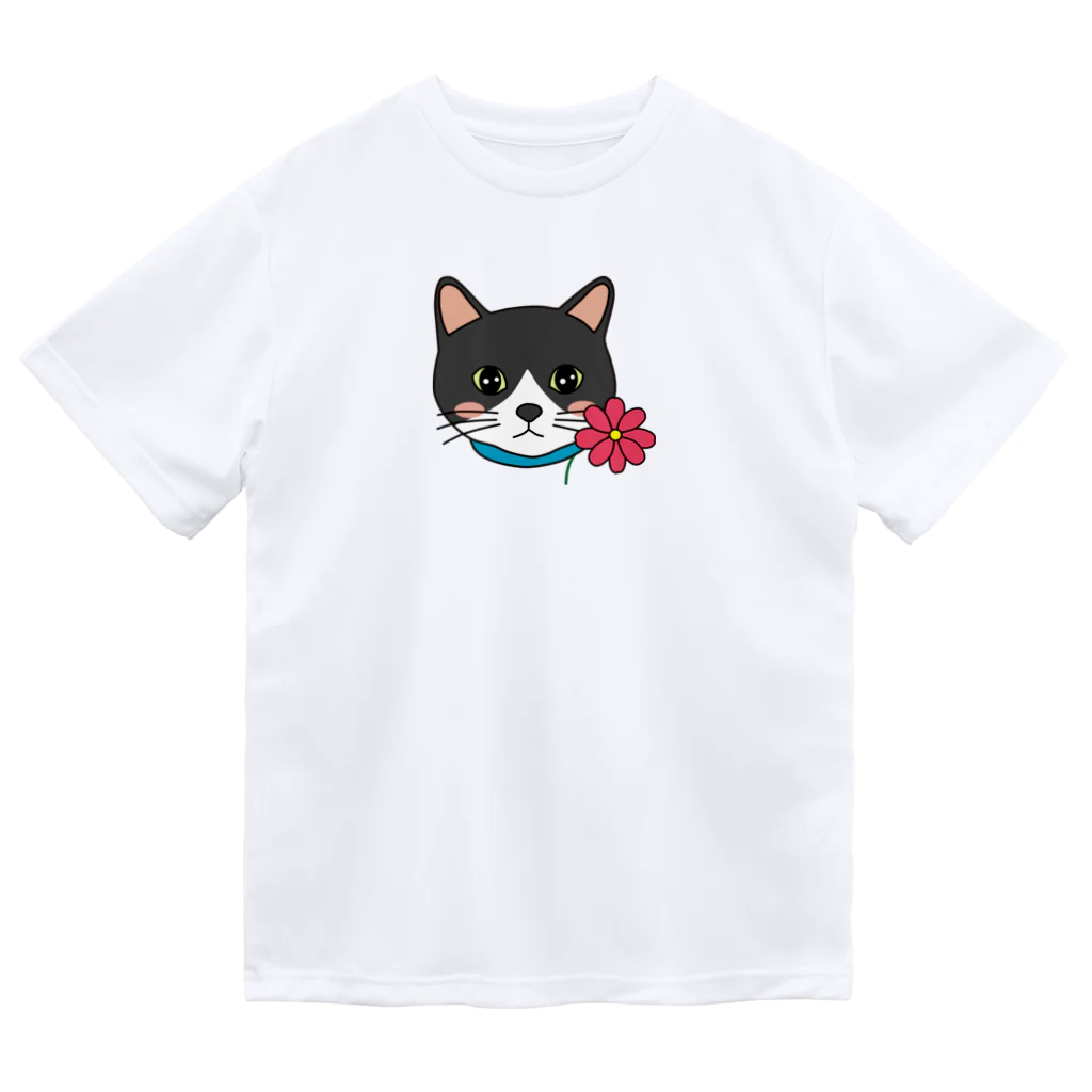 photo-kiokuのコスモスを付けている猫【しじみ】 Dry T-Shirt