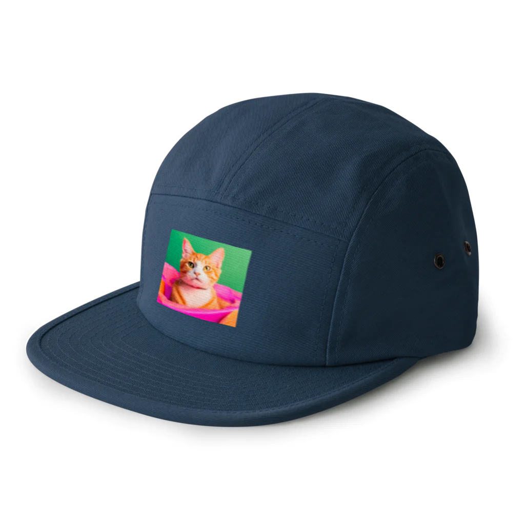 《Derekの絶賛工房中！》のイケイケ猫ちゃん 5 Panel Cap