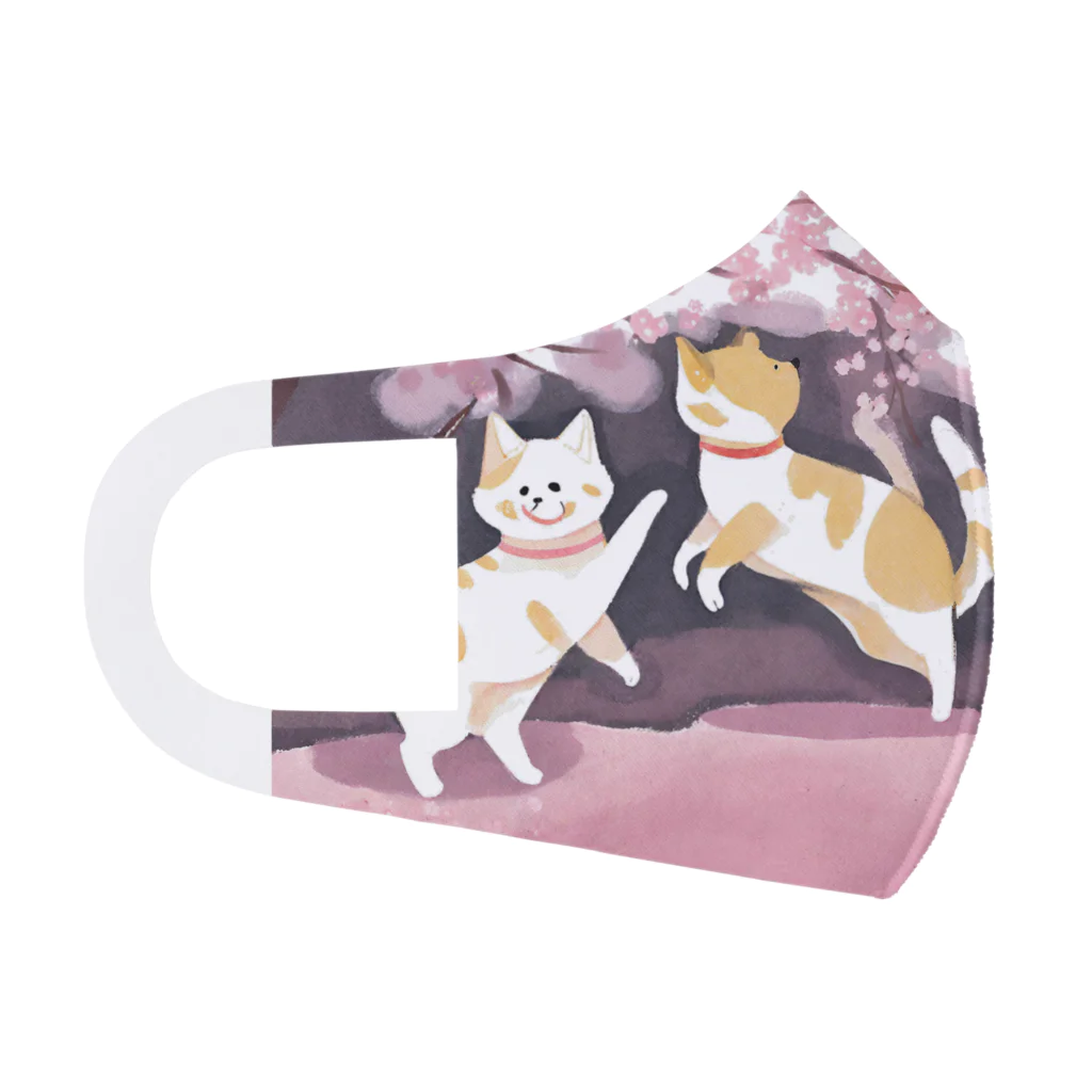 Shironekokuuの桜で遊ぶ犬と猫 Face Mask