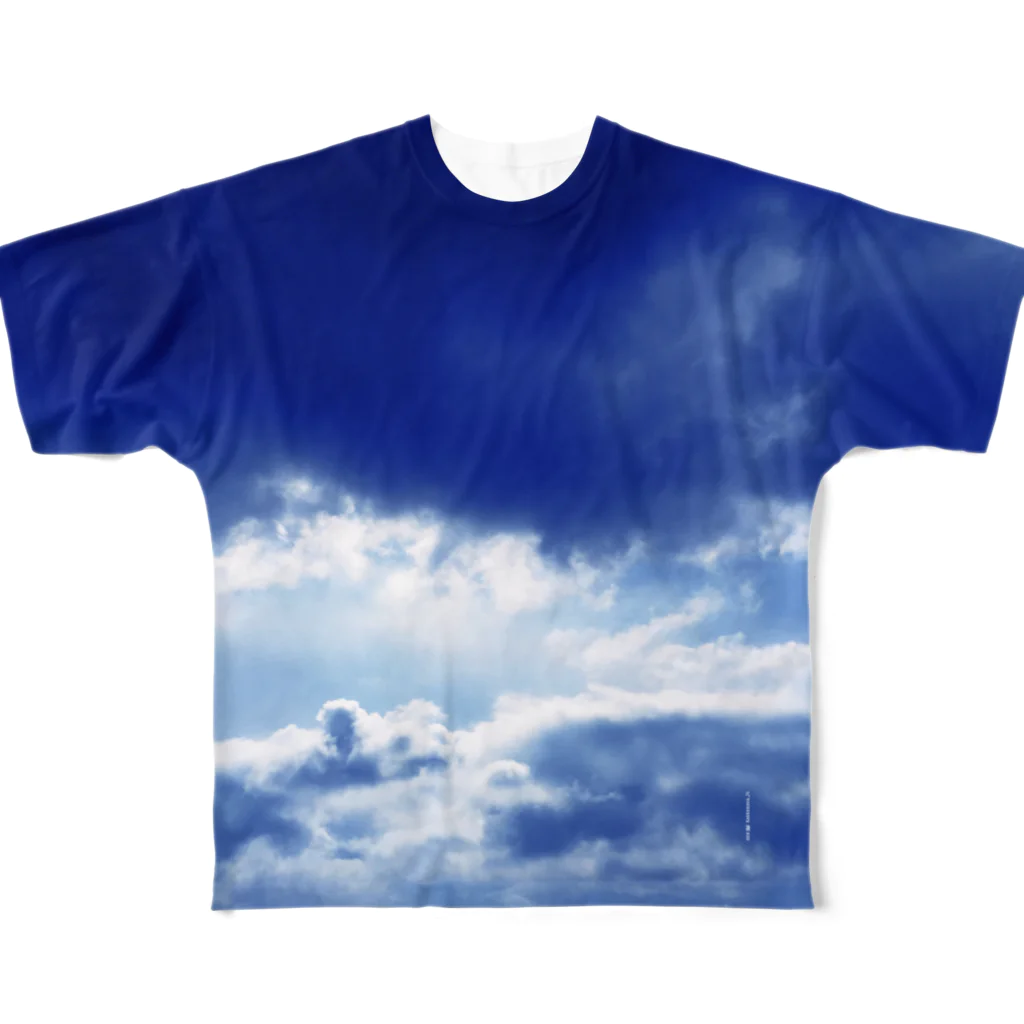 カエル工場の●雲の切れ間_青［kaerukova］ All-Over Print T-Shirt