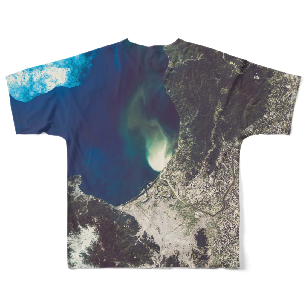 WEAR YOU AREの北海道 石狩市 フルグラフィックTシャツの背面