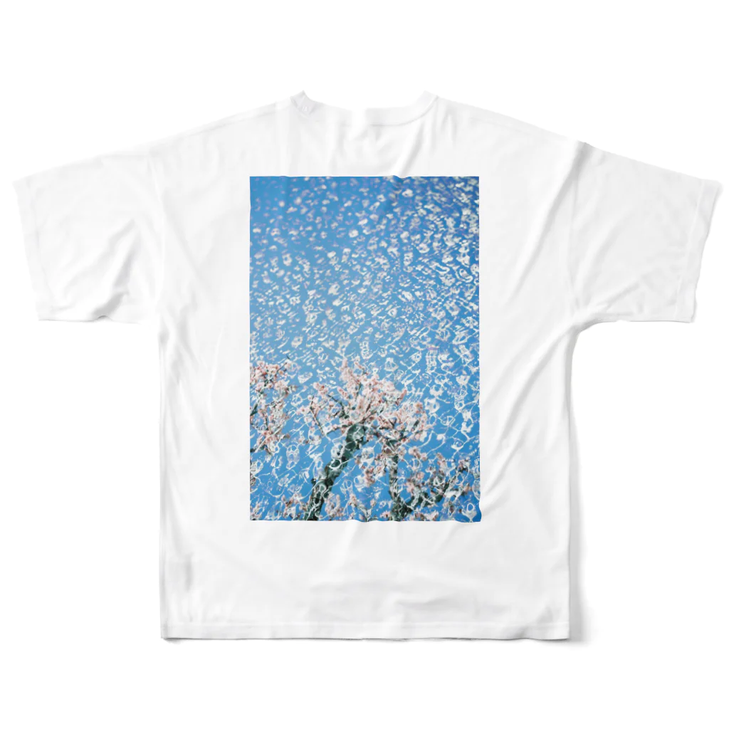 niwakungfuのsakura フルグラフィックTシャツの背面