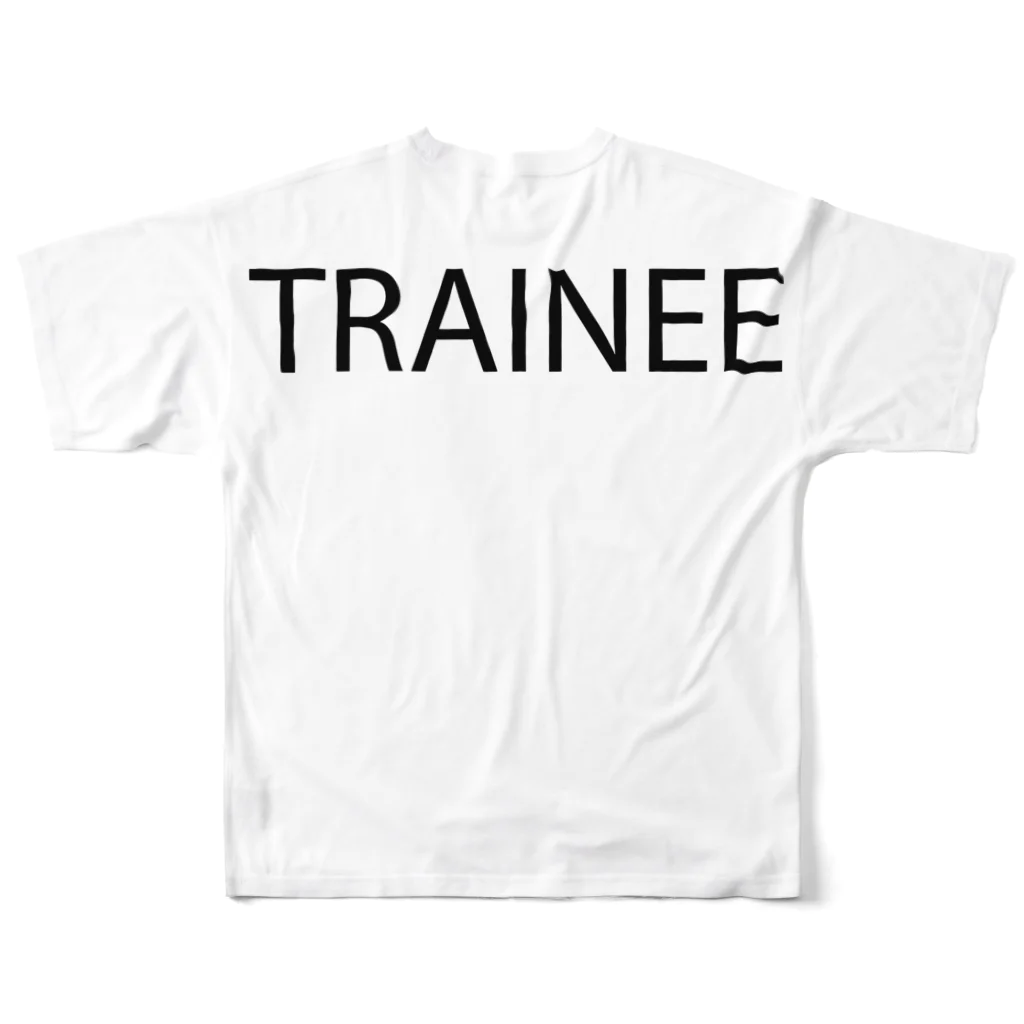 MUGENGEN (ムゲンゲン)のTRAINEE letter BK フルグラフィックTシャツの背面