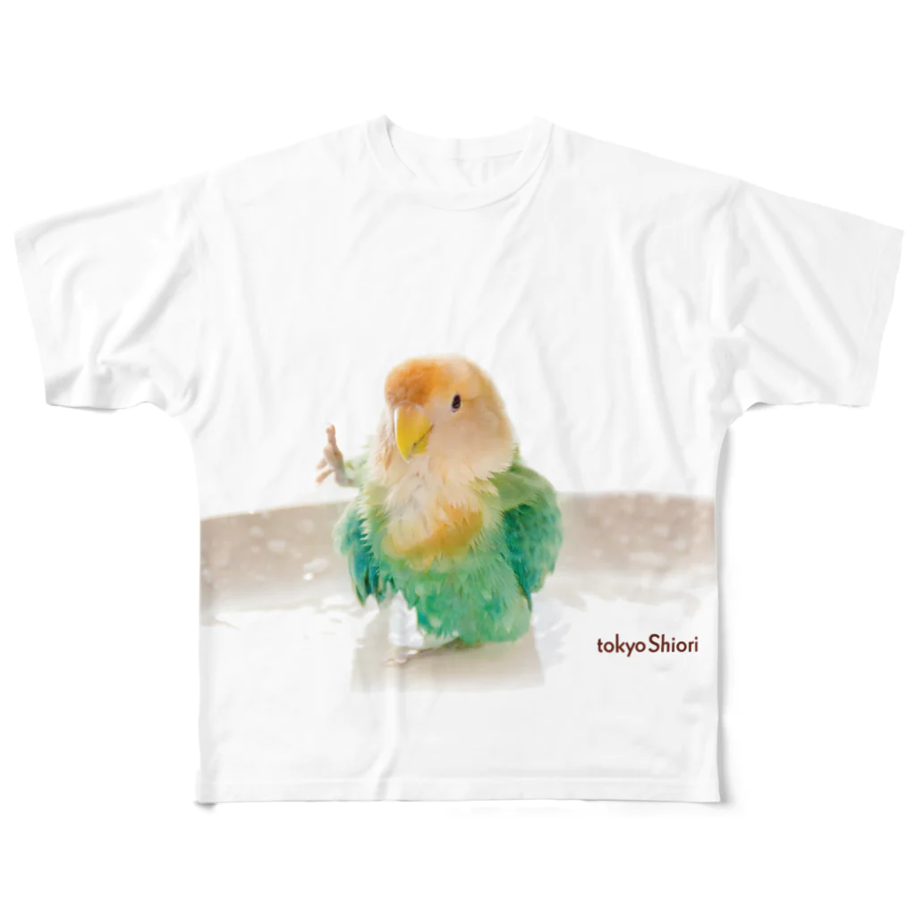 tokyoShioriのtokyoShiori 水浴びTシャツ  All-Over Print T-Shirt