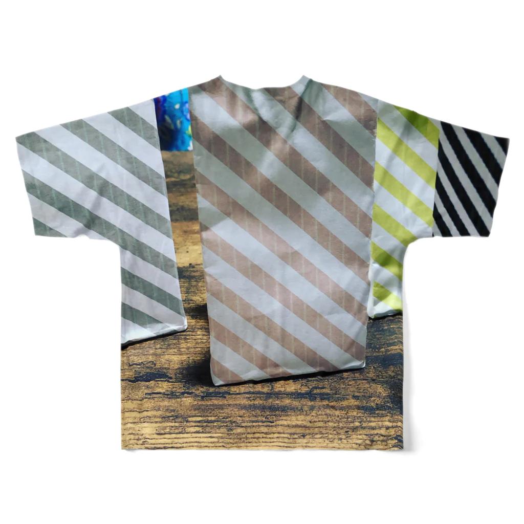 viofranme.のイケてるミドリが好き All-Over Print T-Shirt :back