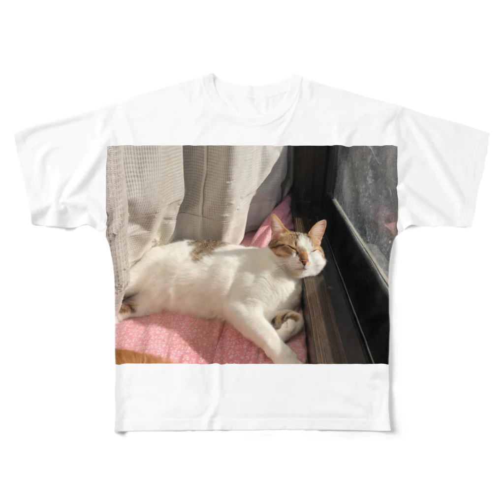 ぴりからきゅうりのおねむなにゃんこ All-Over Print T-Shirt