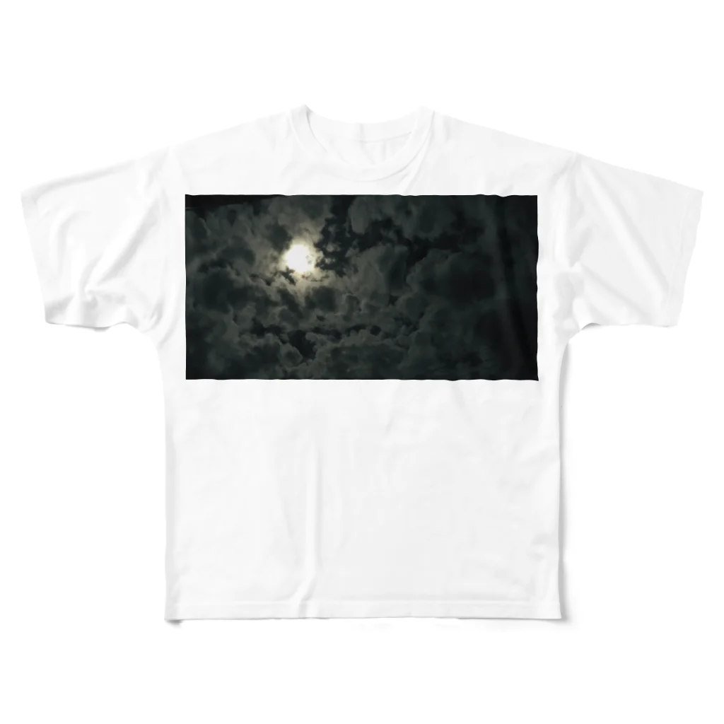 鮭川(さけかわ)の月と雲 フォトグラフィ All-Over Print T-Shirt