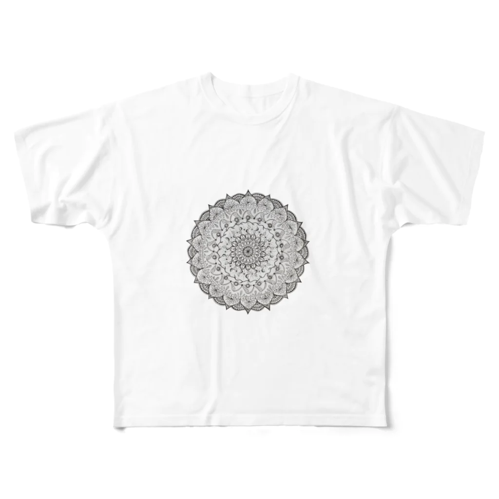 chisatoartのMandala 内にひそむ遊び心 All-Over Print T-Shirt