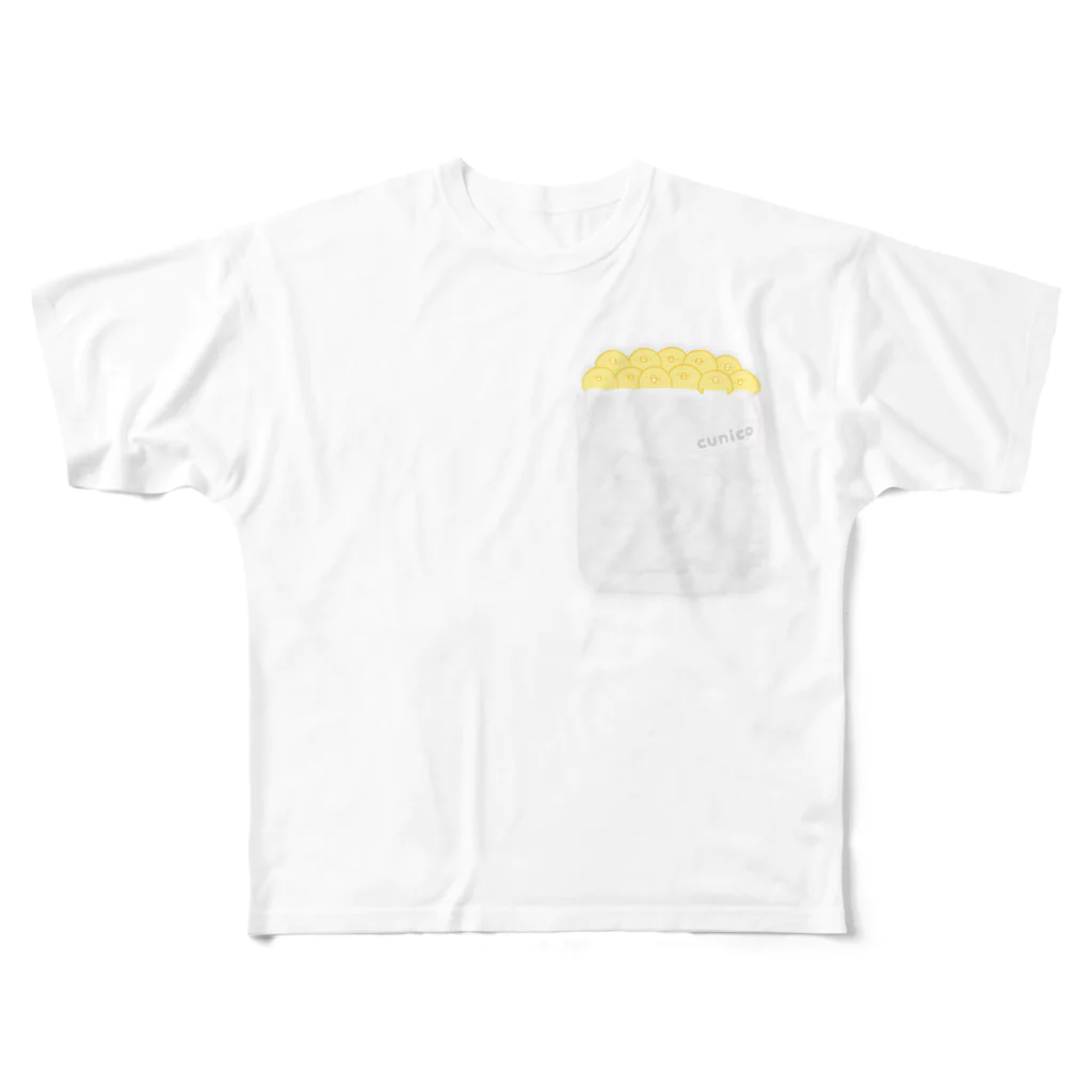 cunico T-shirt shopの胸ポケットにひよこ All-Over Print T-Shirt