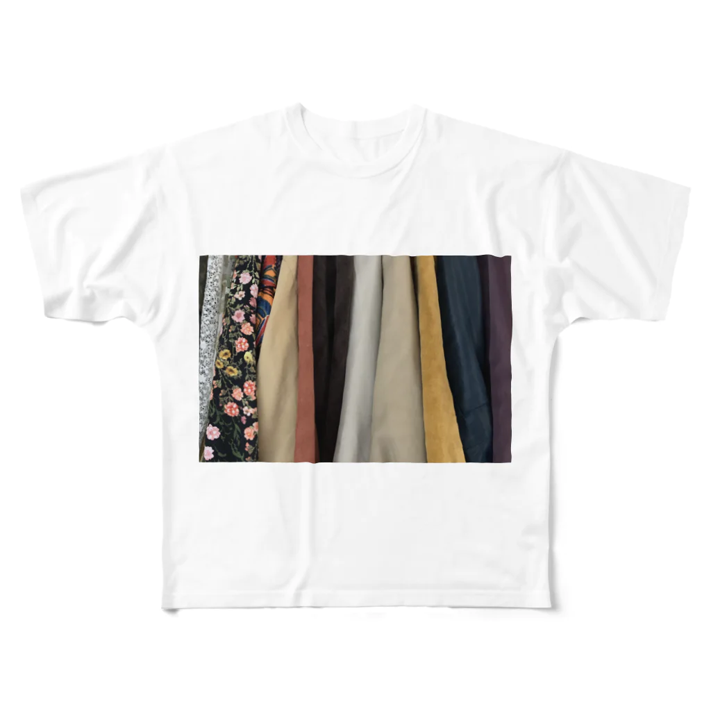 orinchancolorのクローゼットの中 All-Over Print T-Shirt