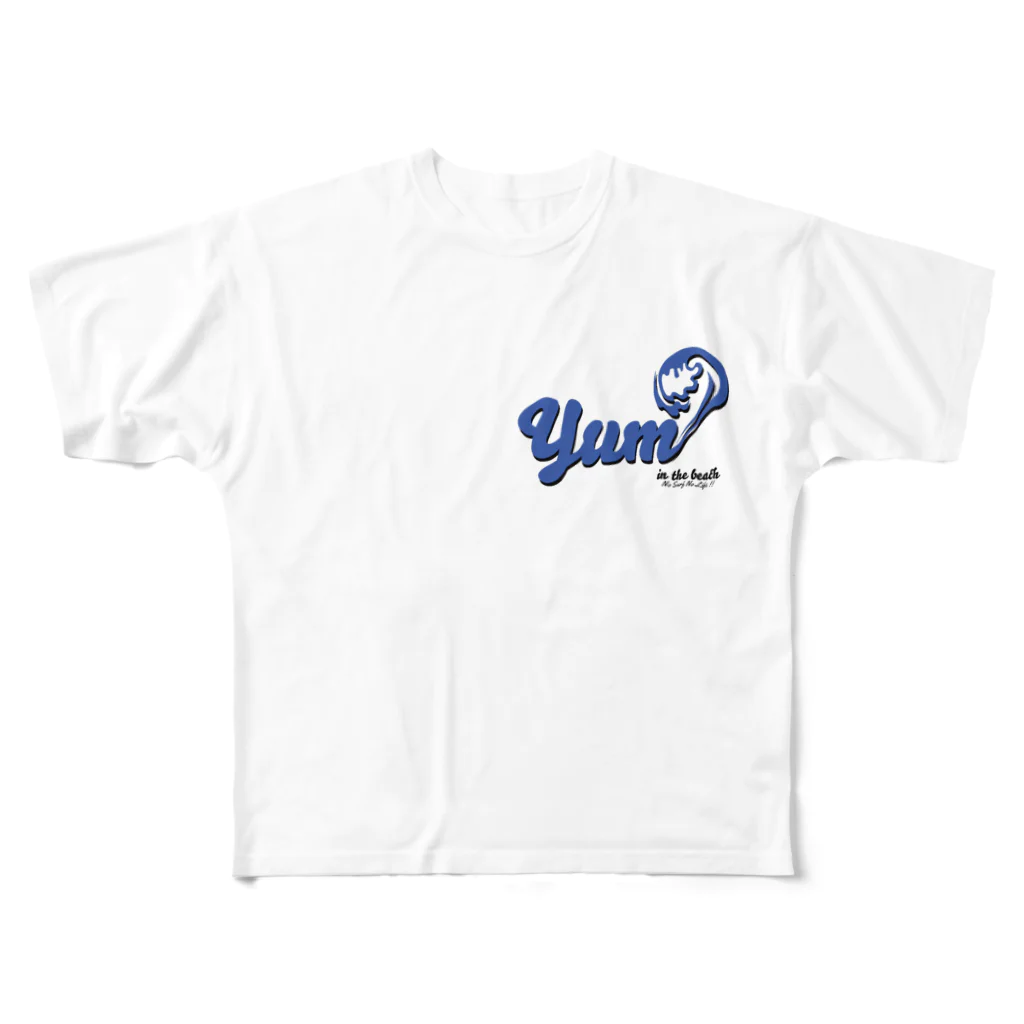 YUM the beachのyumオリジナルロゴ フルグラフィックTシャツ