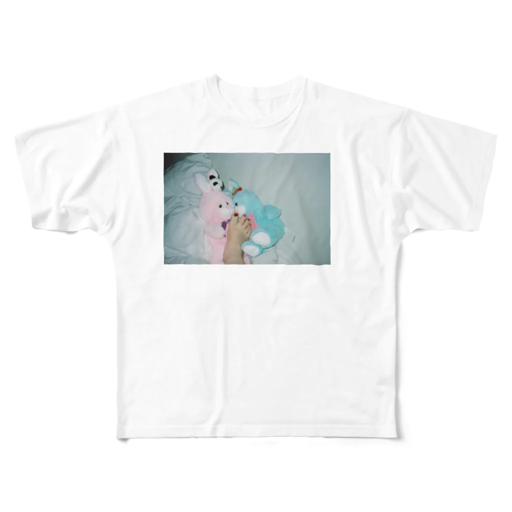 育実のUSAGI。 All-Over Print T-Shirt