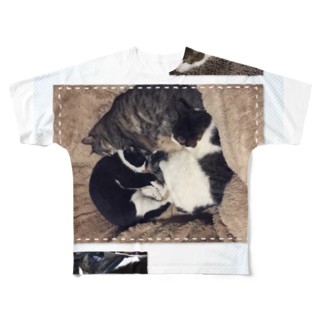 ねこといろいろの仲良しにゃんこ All-Over Print T-Shirt