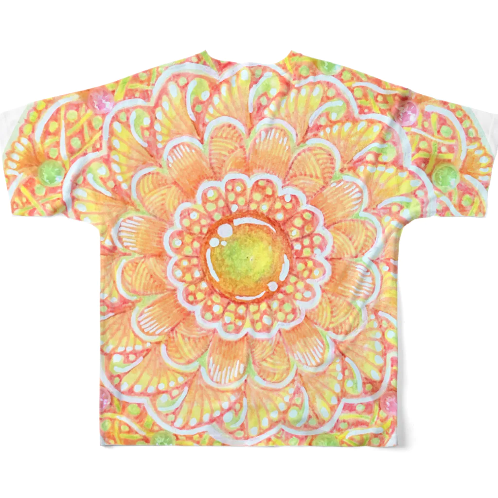 じぱんぐる-zipangle-のmandala-ふわり フルグラフィックTシャツの背面