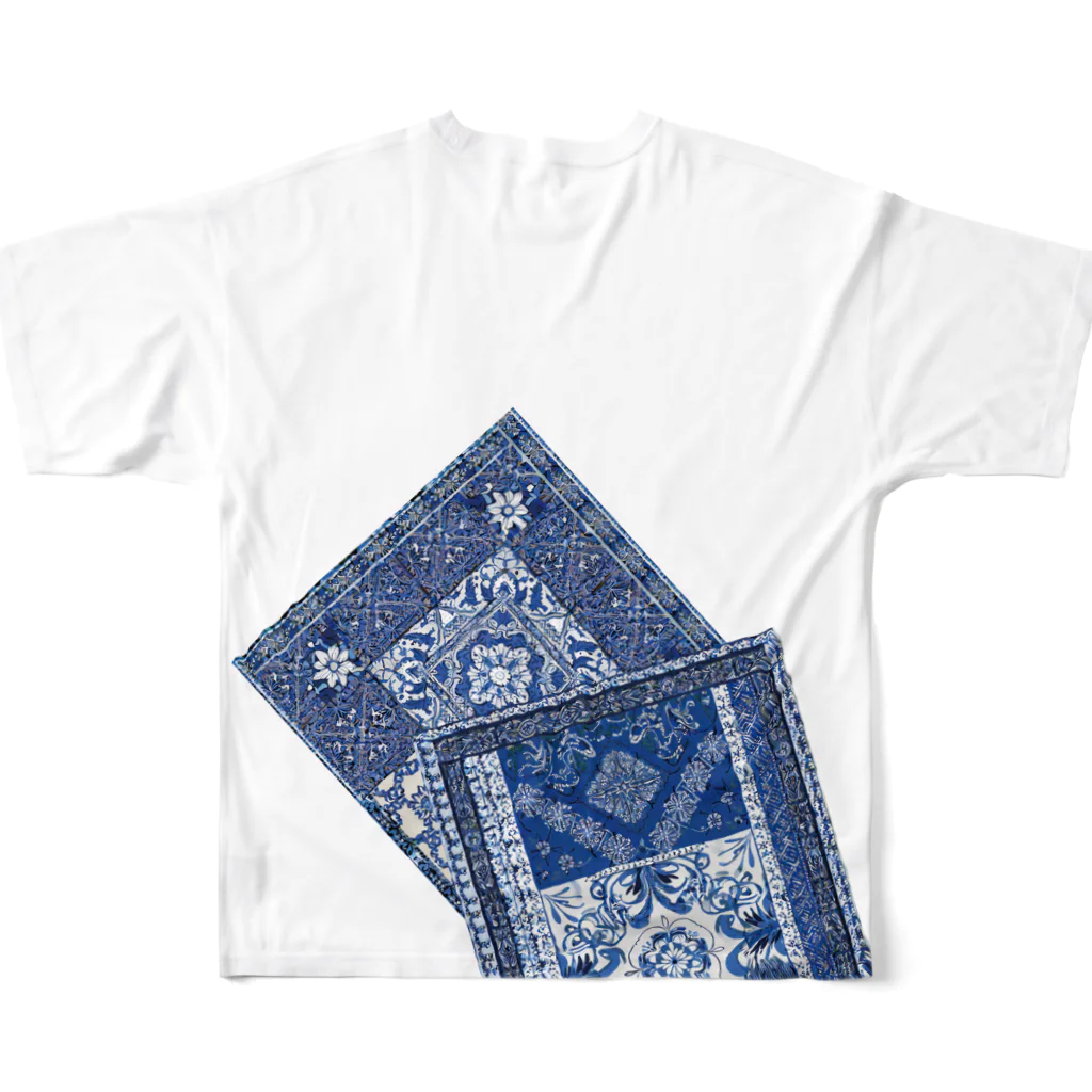 猫神のオーバーオール&バンダナ フルグラフィックTシャツの背面