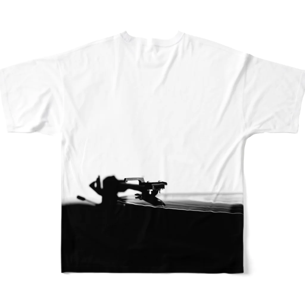 metao dzn【メタヲデザイン】のVINYL 02 フルグラフィックTシャツの背面