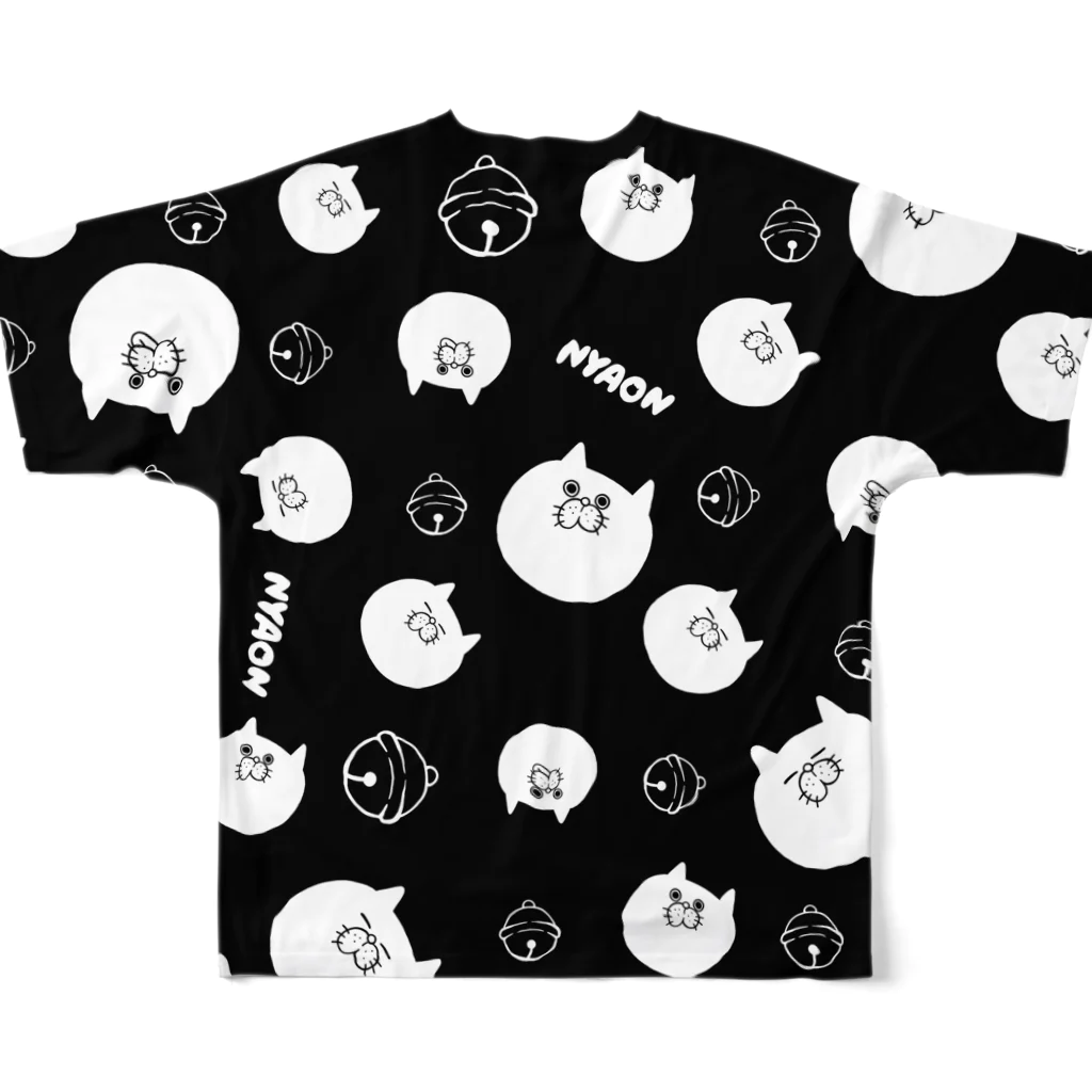 おおつかみきのNYAONにゃおん！(総柄)黒地×ホワイト All-Over Print T-Shirt :back