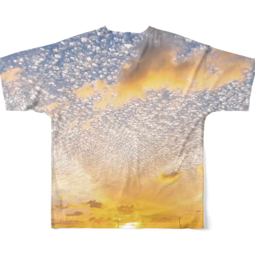 makoyama510のsummer evening フルグラフィックTシャツの背面