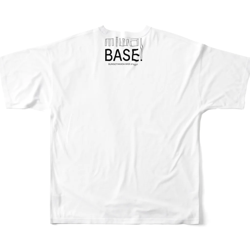 nondesignofficeのうめおとまさこ フルグラフィックTシャツの背面