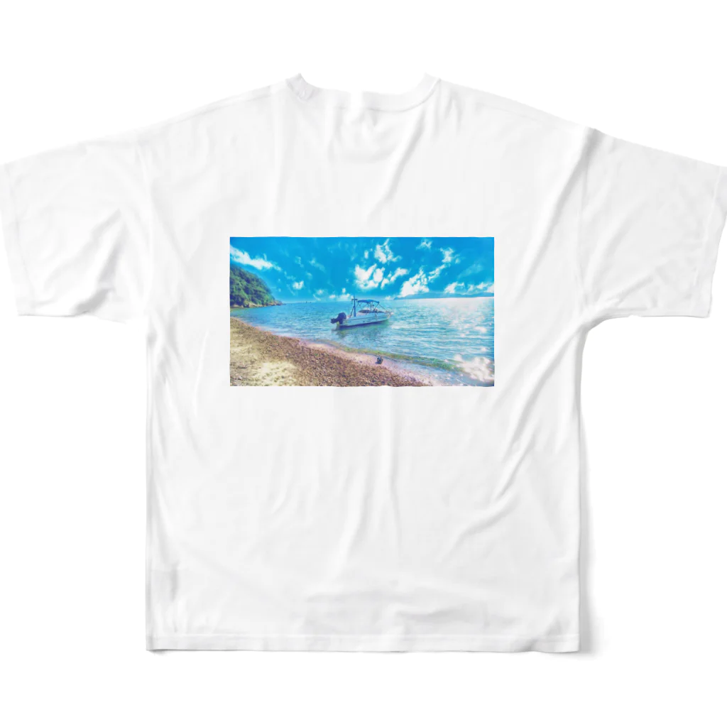 watertrickの常夏の海とサッカーボール フルグラフィックTシャツの背面