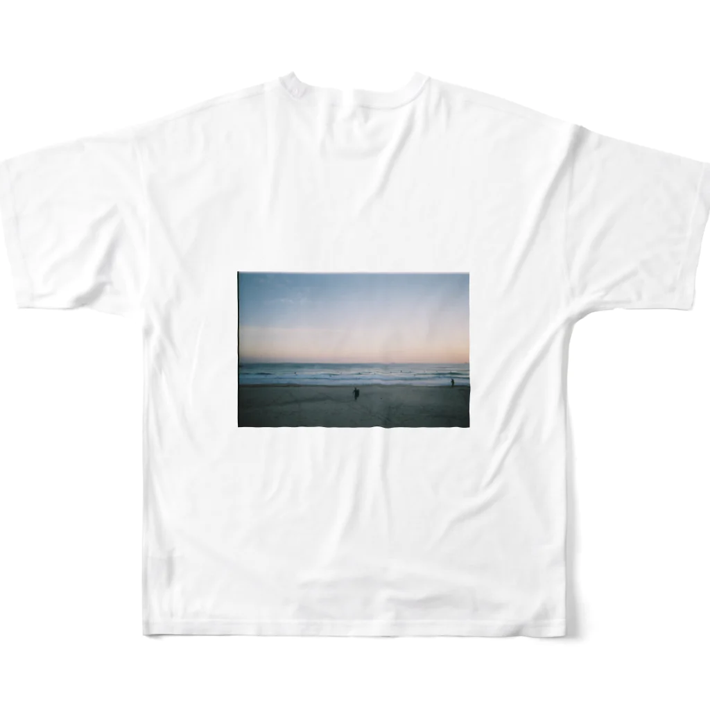 kyari dolphinのsea Tシャツ フルグラフィックTシャツの背面