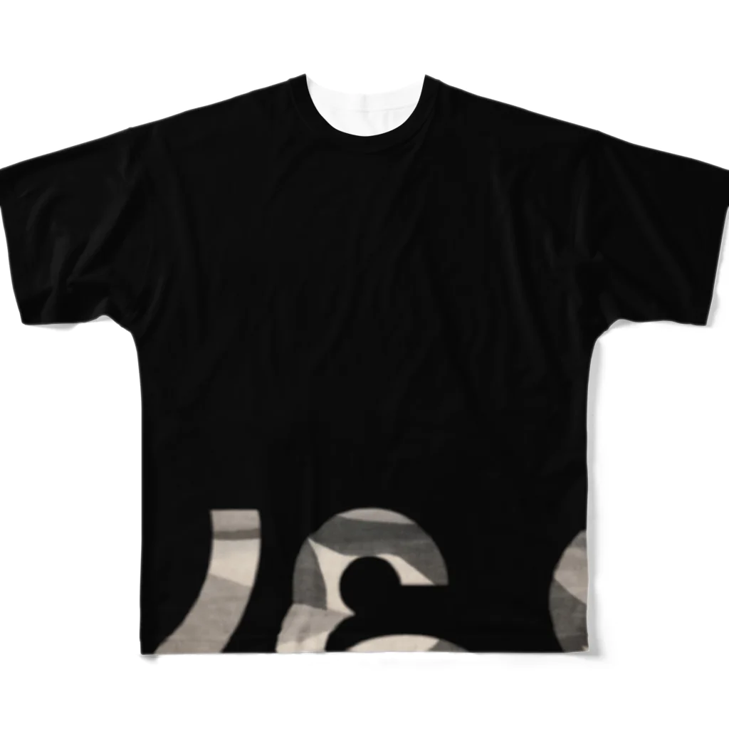 GUTSUのK&E フルグラフィックTシャツ