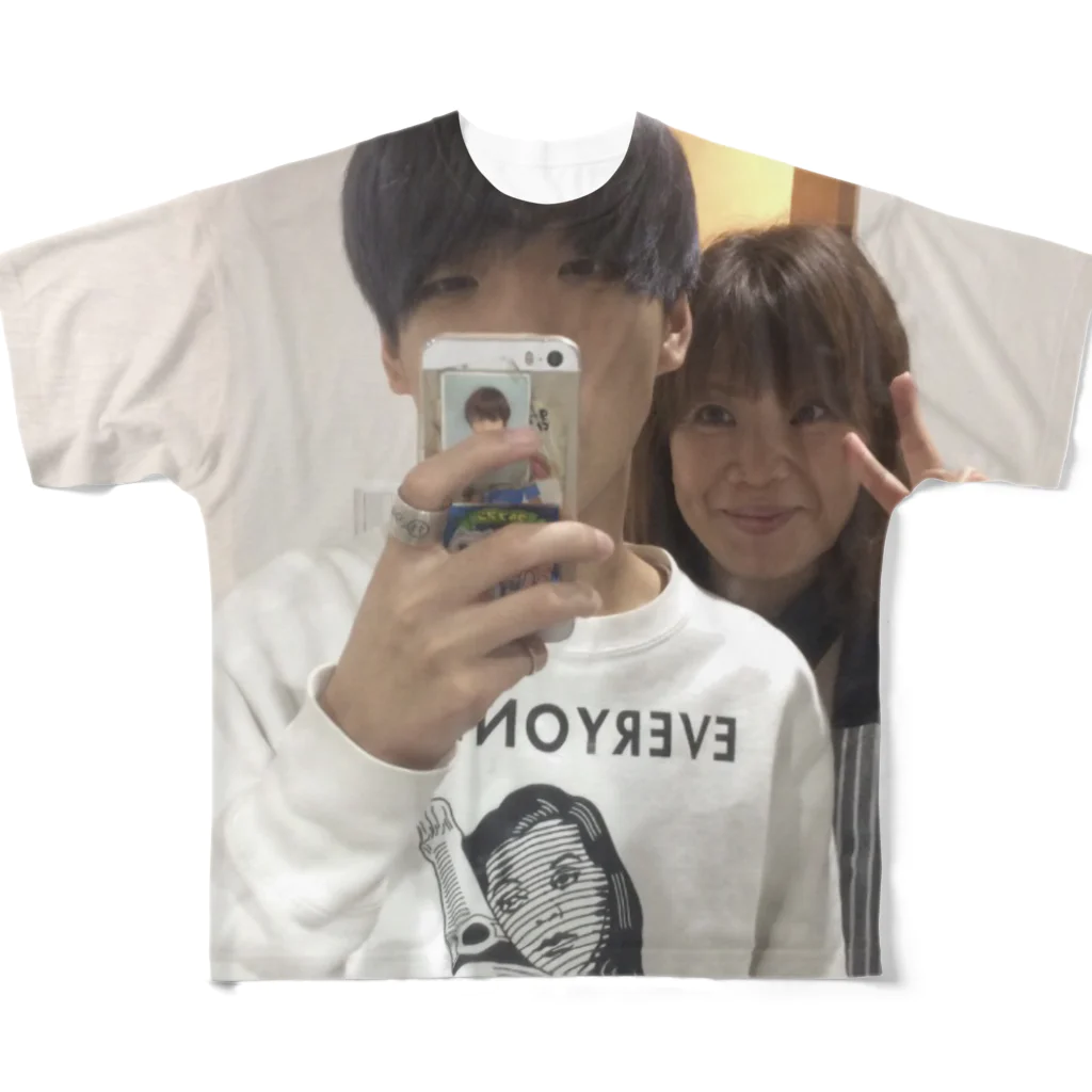 momi_のアラタ・フリハタTシャツ 「親孝行」 フルグラフィックTシャツ