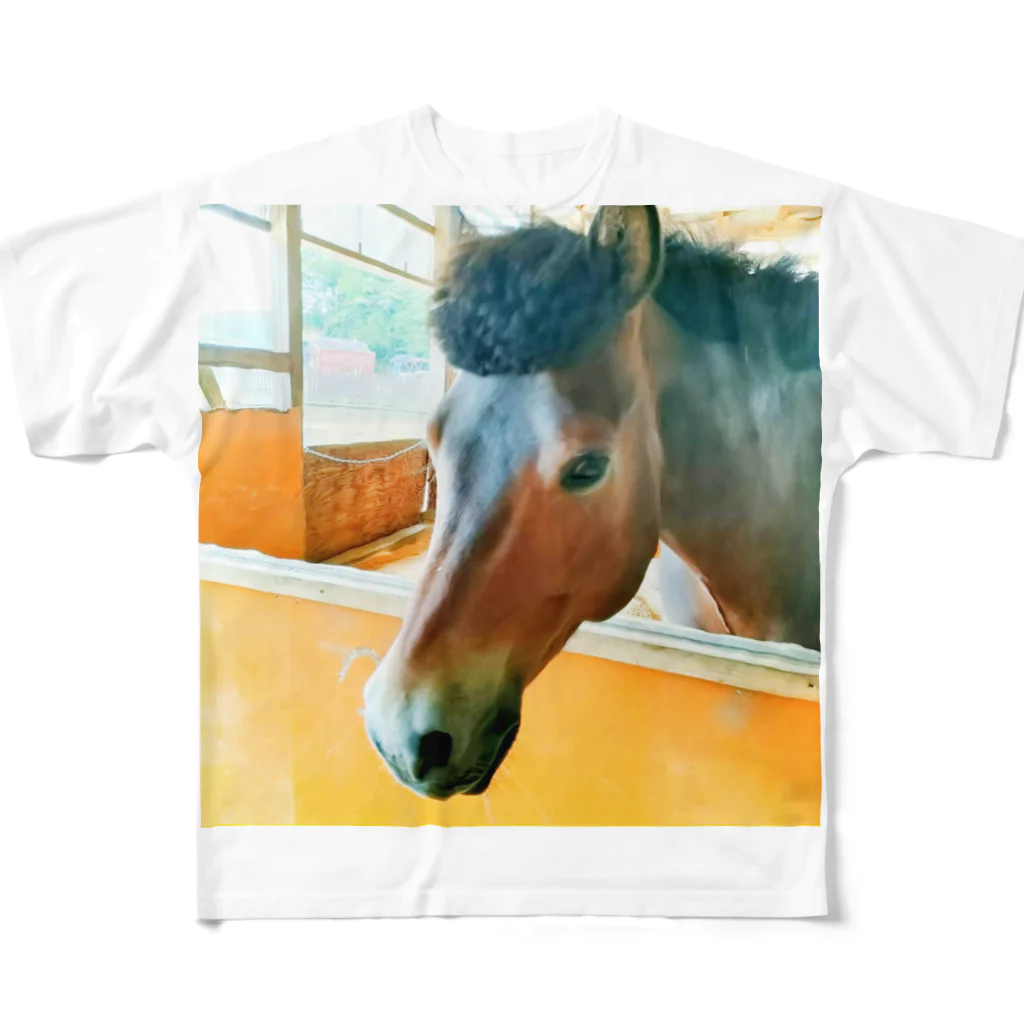 michikusa-stableのパーちゃん All-Over Print T-Shirt