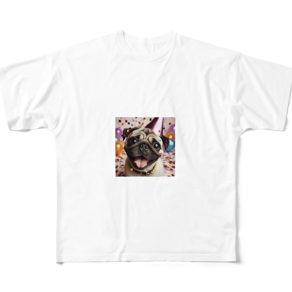 me-me shopのハッピーパグ All-Over Print T-Shirt