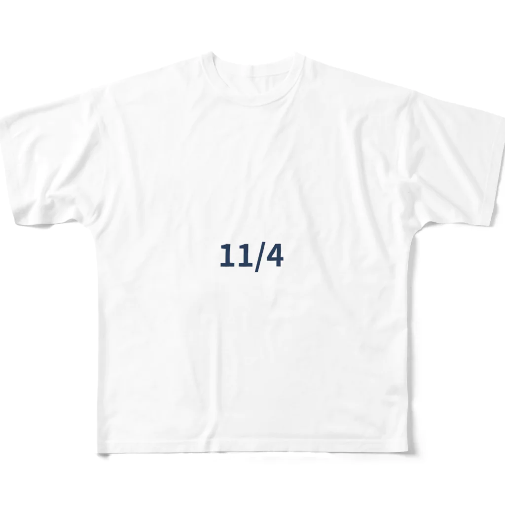 AY-28の日付グッズ　１１/4 バージョン All-Over Print T-Shirt