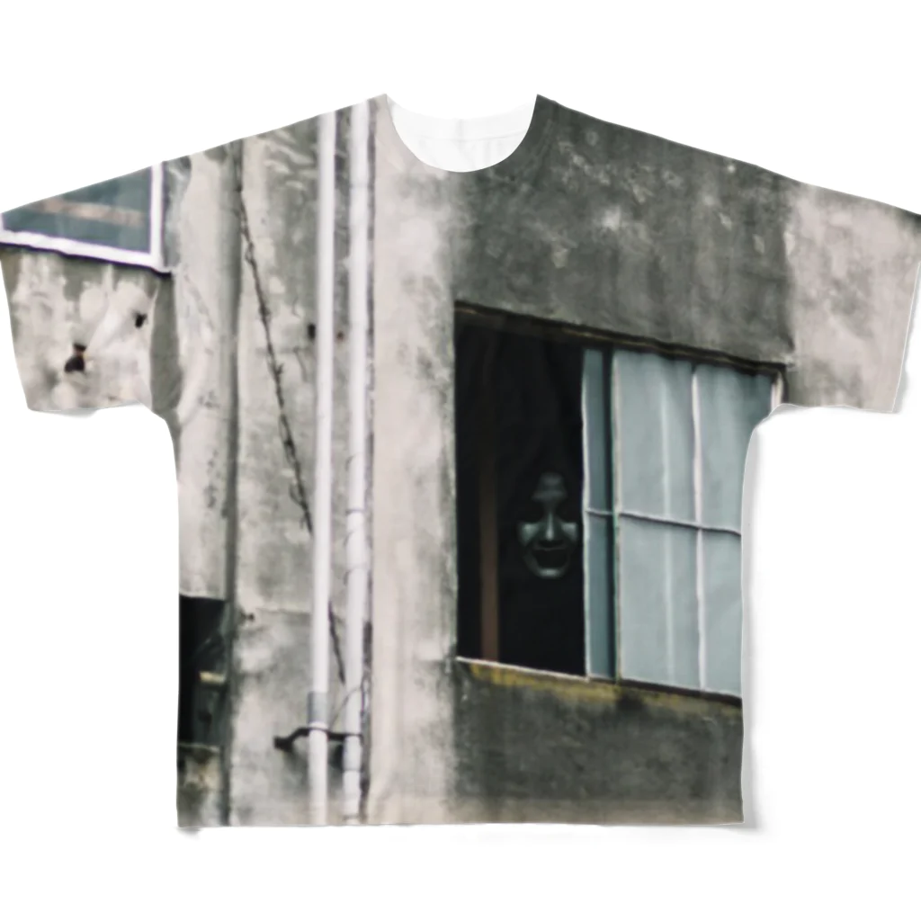 ハラシバキ商店の心霊写真(窓の女②) All-Over Print T-Shirt